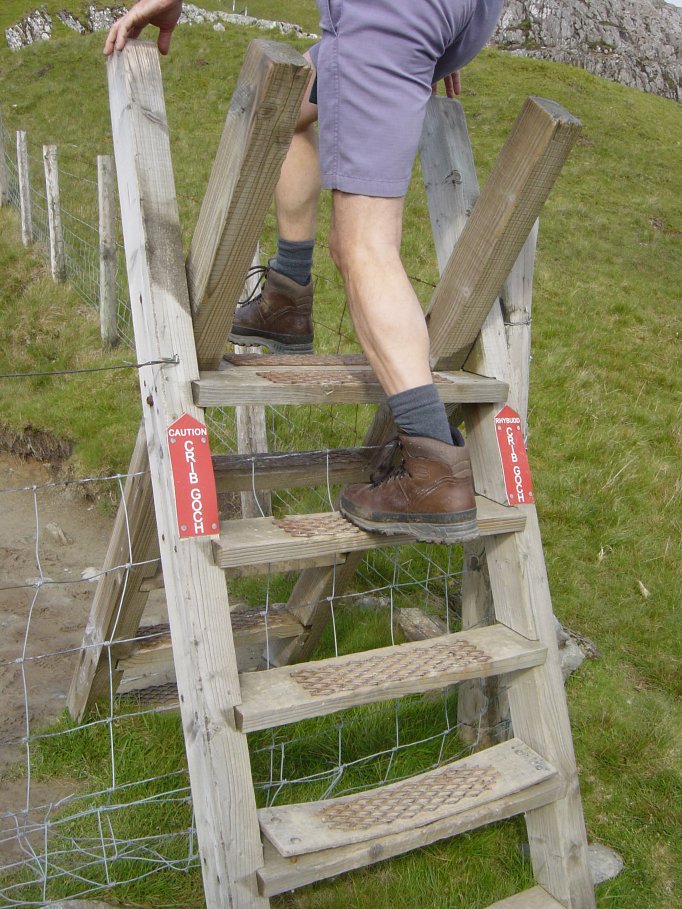 Onwards to Grib Goch - oohh er